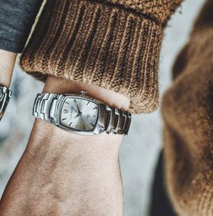 Luxury Cool Unique Lover's Watches Diamond Full Steel Women Men Dress Rectangle Quartz Wristwatch Sweet Couple Women Men Watch