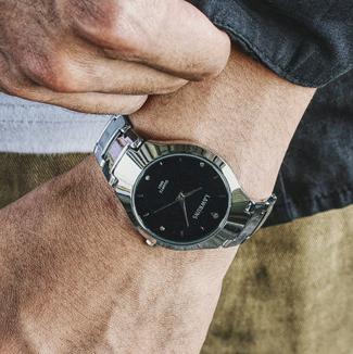 Fashion Cool Glitter Lover's Watches Crystal Full Steel Women Men Dress Leisure Quartz Wristwatch Sweet Couple Women Men Watch